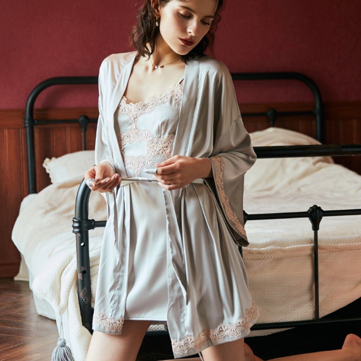 Elena satin robe LOVEFREYA Free size Light grey Intimates