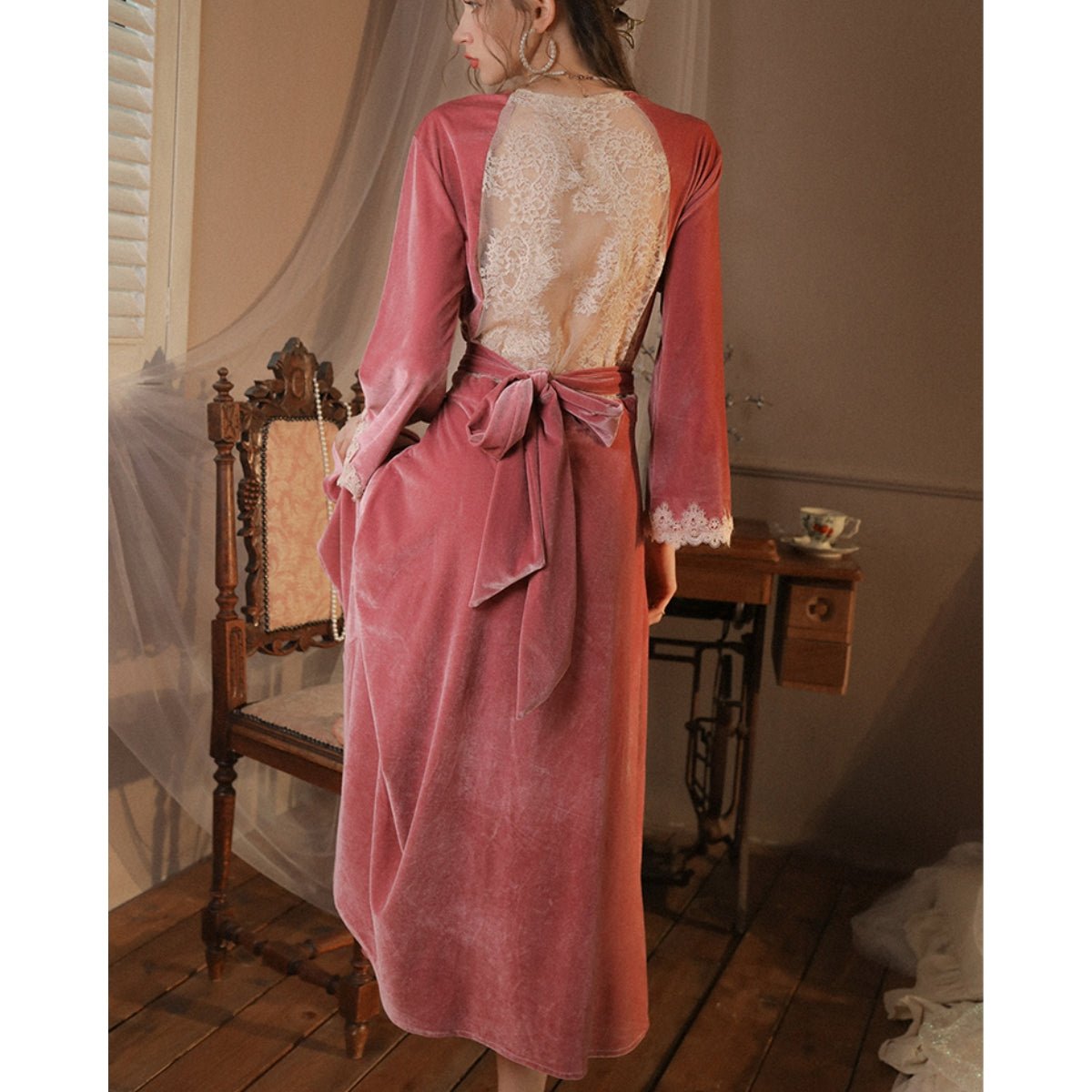 Laurel lace and velvet robe LOVEFREYA Small Pink Intimates