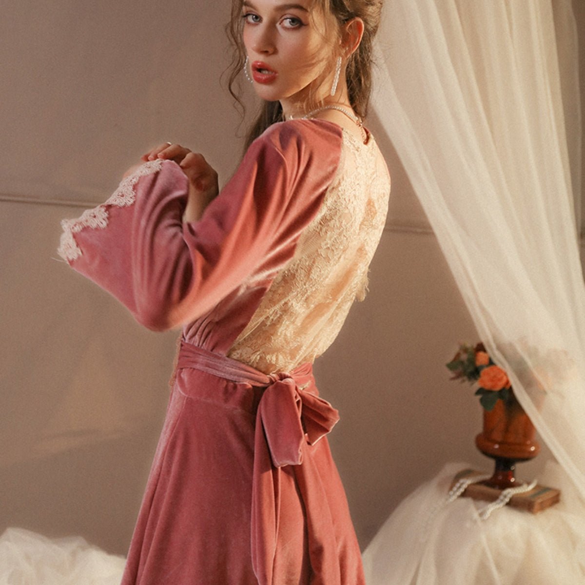 Laurel lace and velvet robe LOVEFREYA Small Pink Intimates